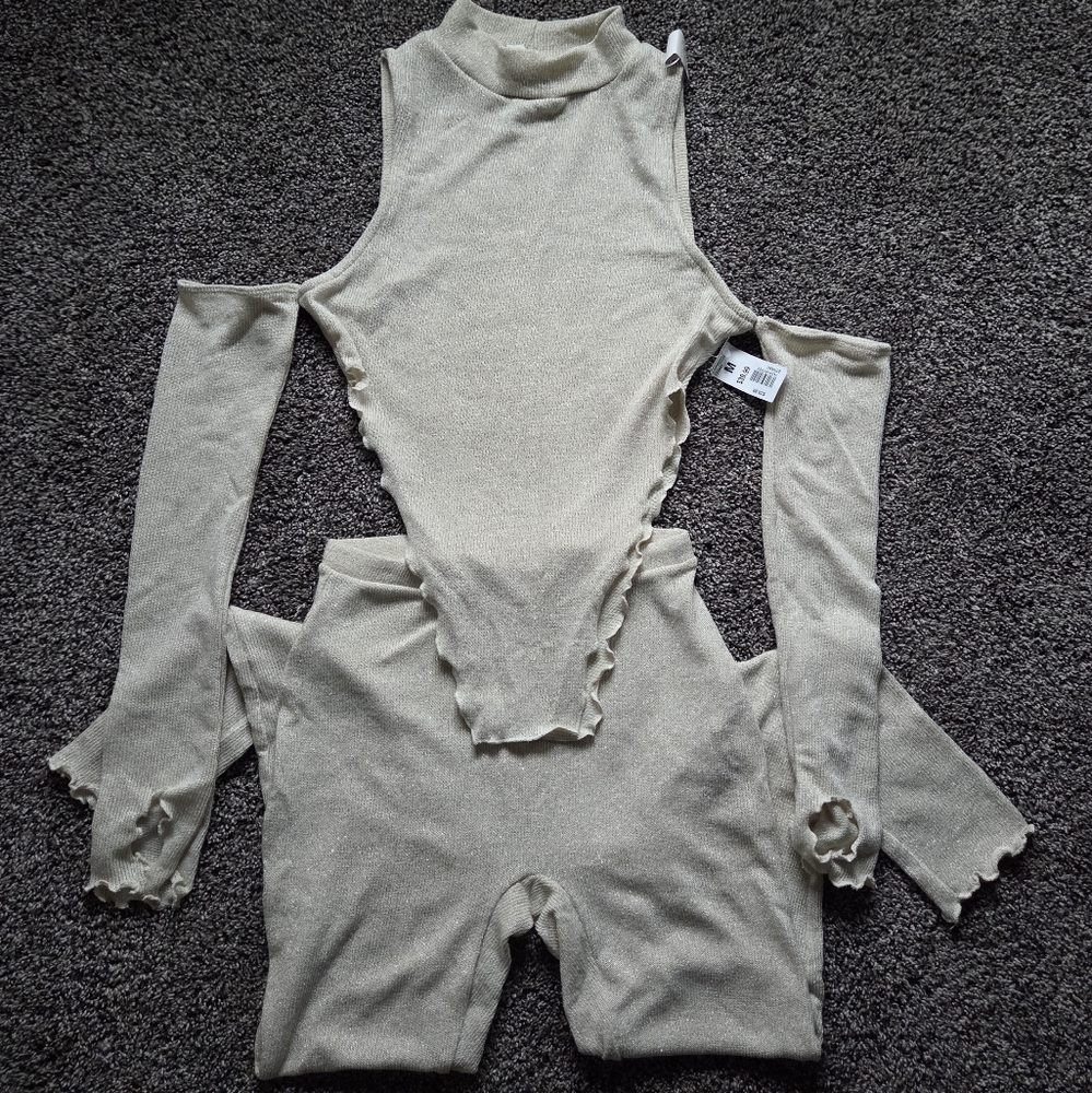 Trendy White Cut-Out Two-Piece Set - Picture 4 of 4